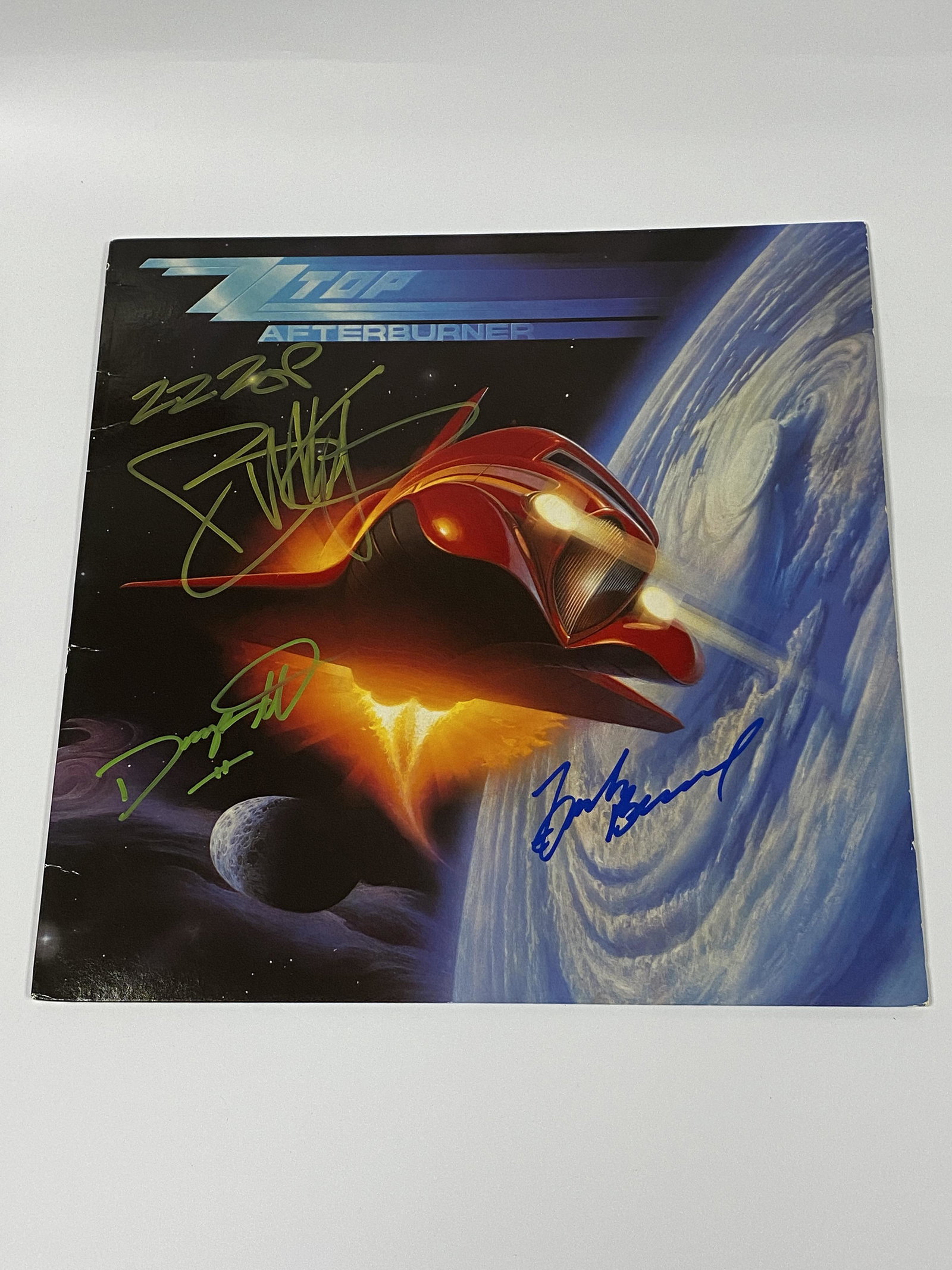 Autograph ZZ Top Vinyl: Category: CollectiblesAutograph: Dusty Hill, Frank Beard, Billy Gibbons Item Condition: Brand New
