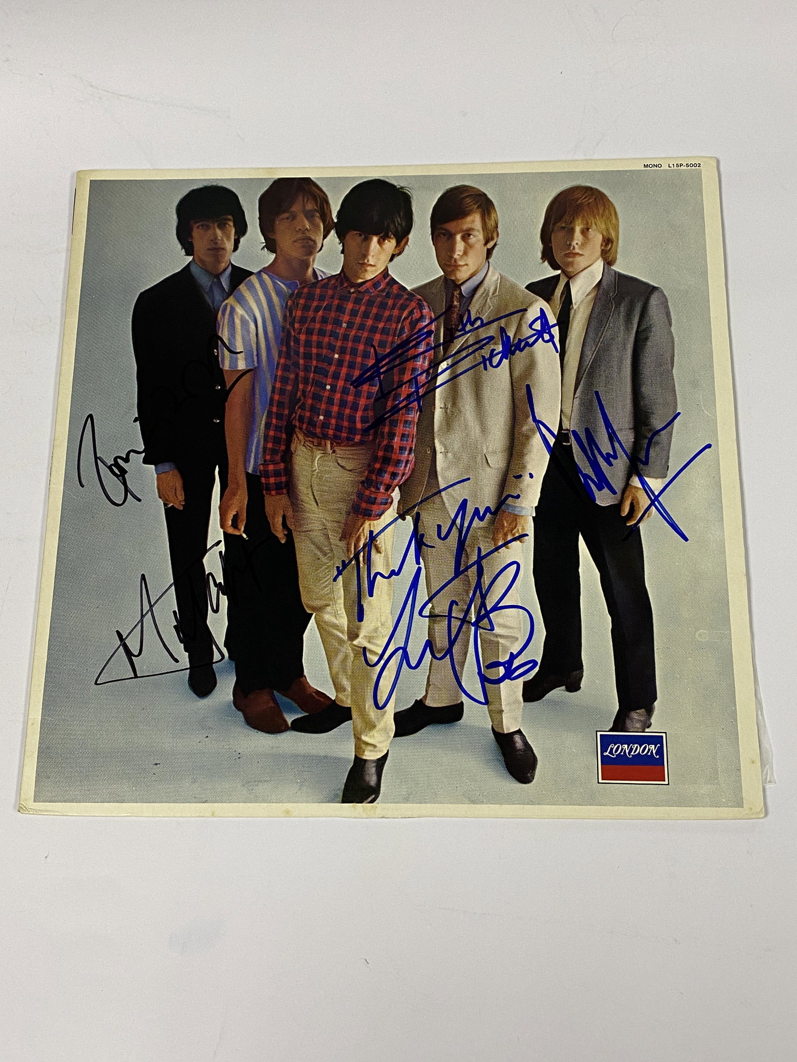 Autograph Rolling Stone Vinyl: Category: CollectiblesAutograph: Mick Jagger, Bill Wyman, Keith Richards, Ronnie Wood, Charlie Watts Item Condition: Brand New