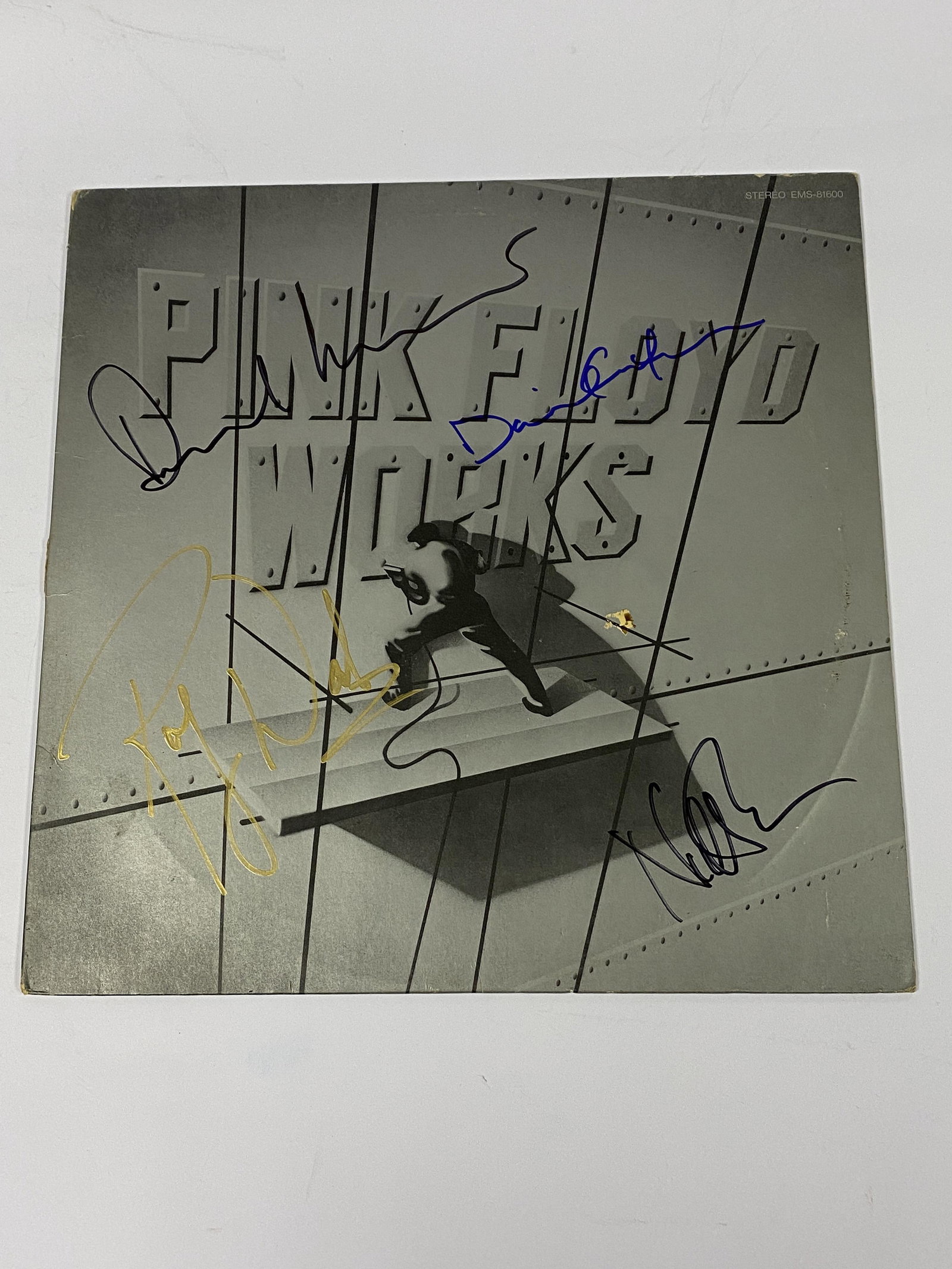 Autograph Pink Floyd Vinyl: Category: CollectiblesAutograph: Roger Waters, Nick Mason, David Gilmour, Richard Wright Item Condition: Brand New
