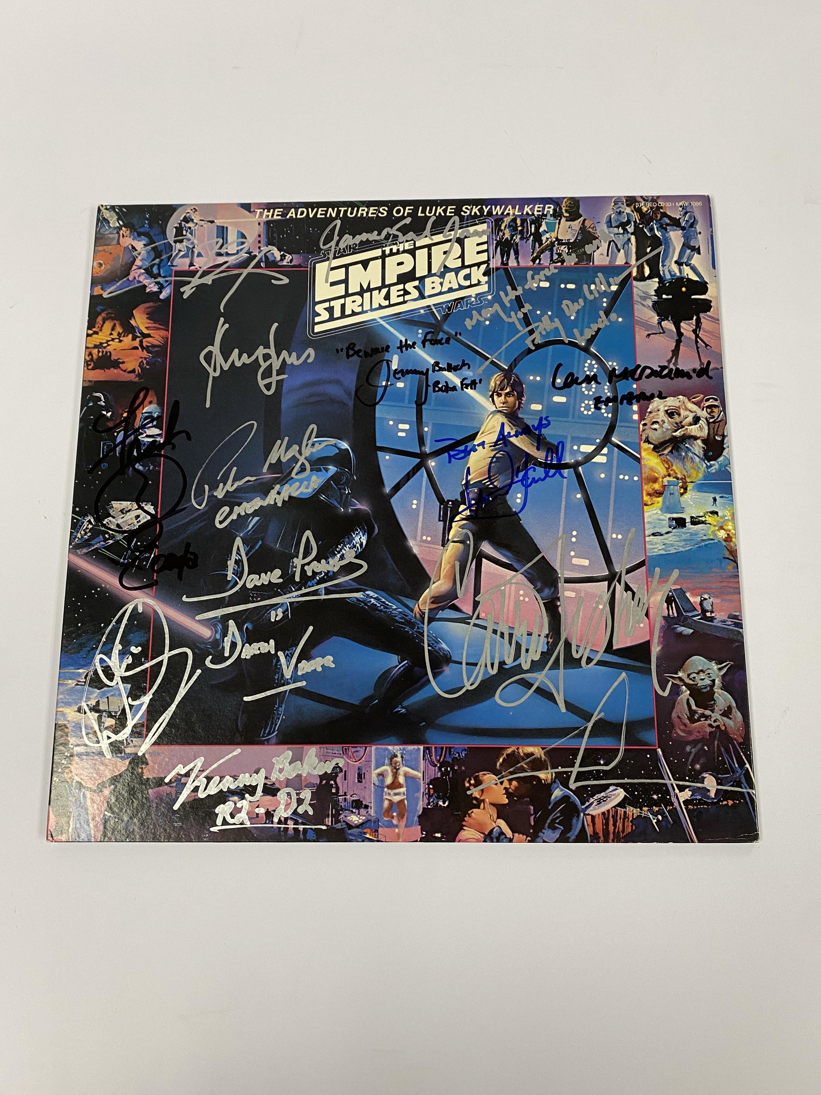 Autograph Star Wars Vinyl: Category: CollectiblesAutograph: Dave Prowse, James Earl Jones, George Lucas, Billy Dee Williams, Ian McDiarmid, Jeremy Bulloch, Mark Hamill, Harrison Ford, Carrie Fisher, Kenny Baker, Peter Mayhew, F