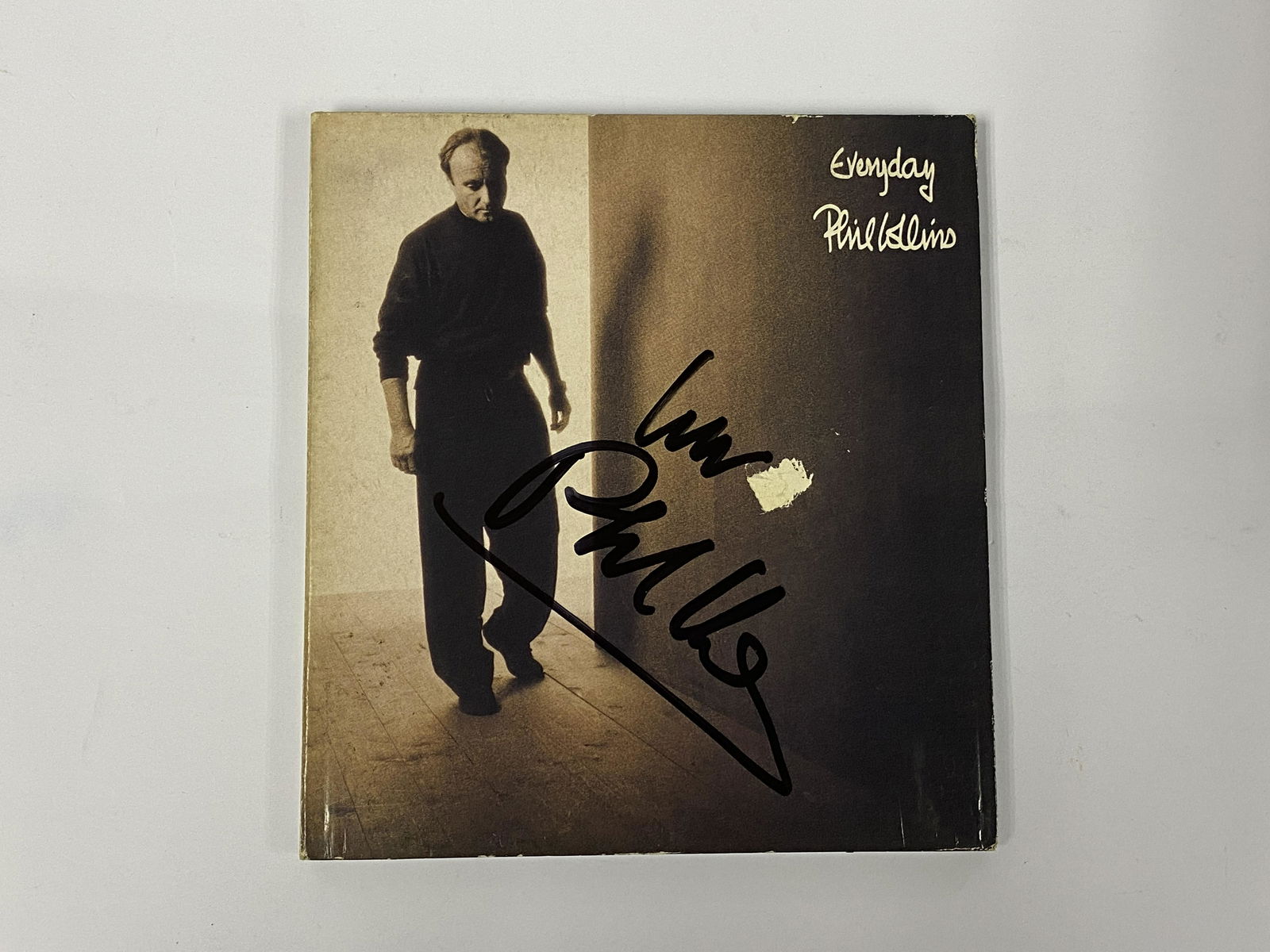 Autograph Phil Collins CD Album: Category: CollectiblesAutograph: Phil Collins Item Condition: Brand New