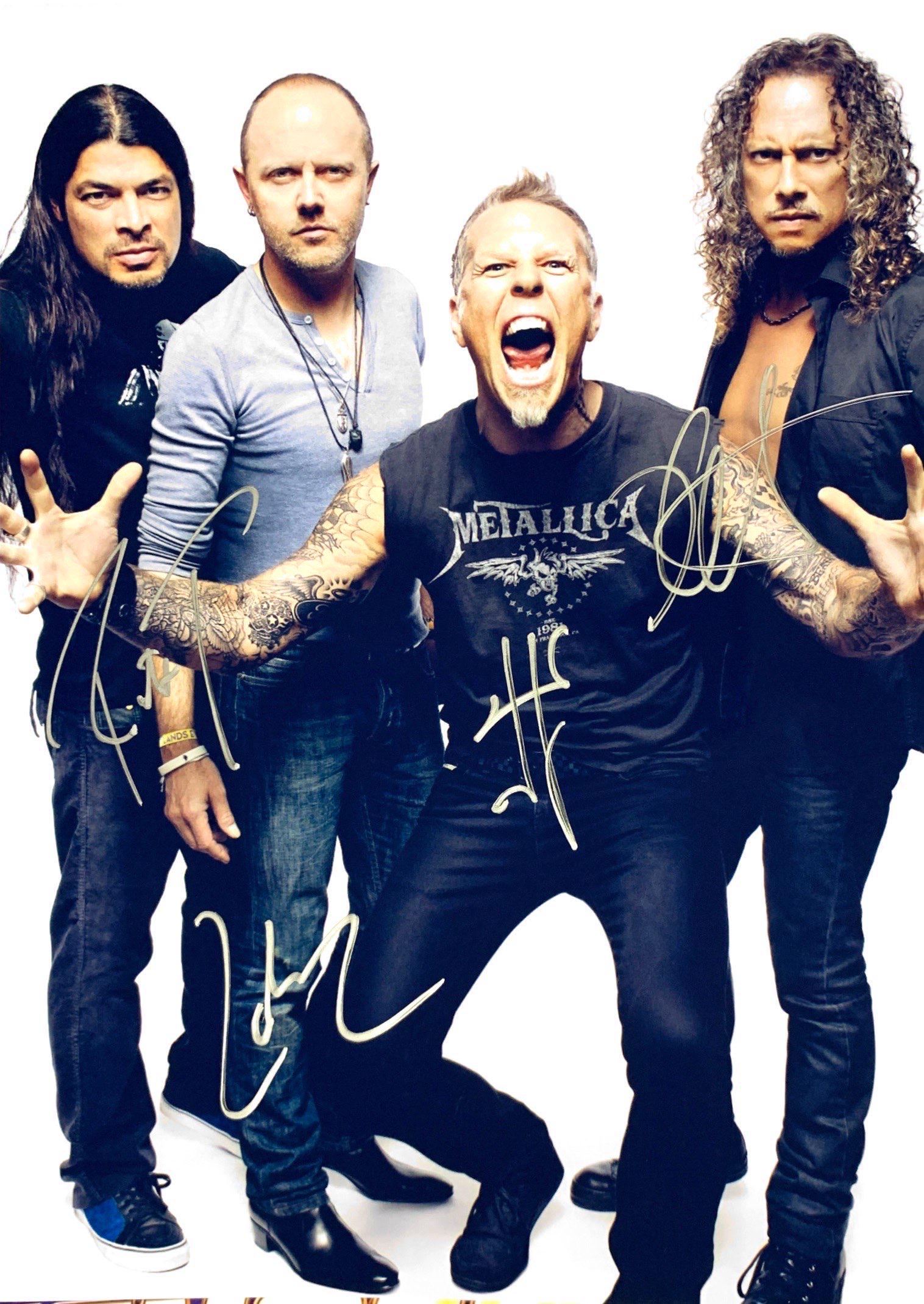 Autograph Metallica Photo: Category: CollectiblesAutograph James Hetfield, Kirk Hammett, Lars Ulrich, Robert Trujillo Item Condition: Brand New