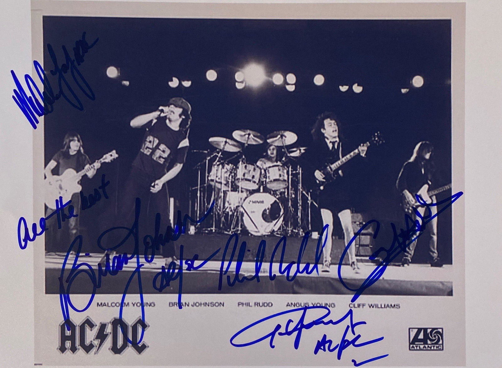 Autograph AC/DC Photo: Category: CollectiblesAutograph: Angus Young, Malcolm Young, Brian Johnson, Phil Rudd, Cliff Williams Item Condition: Brand New