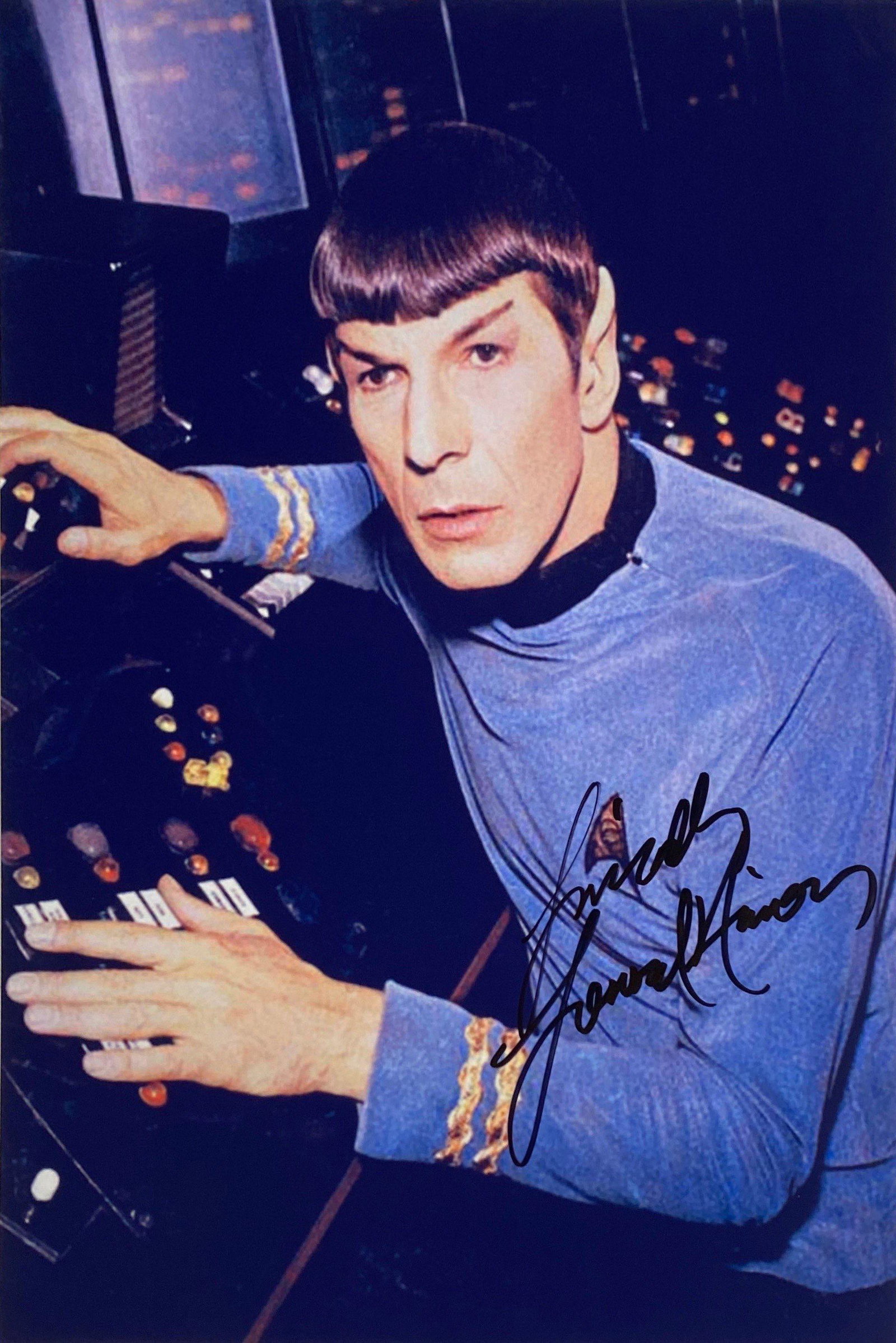 Autograph Leonard Nimoy Photo: Category: CollectiblesAutograph: Leonard Nimoy Item Condition: Brand New