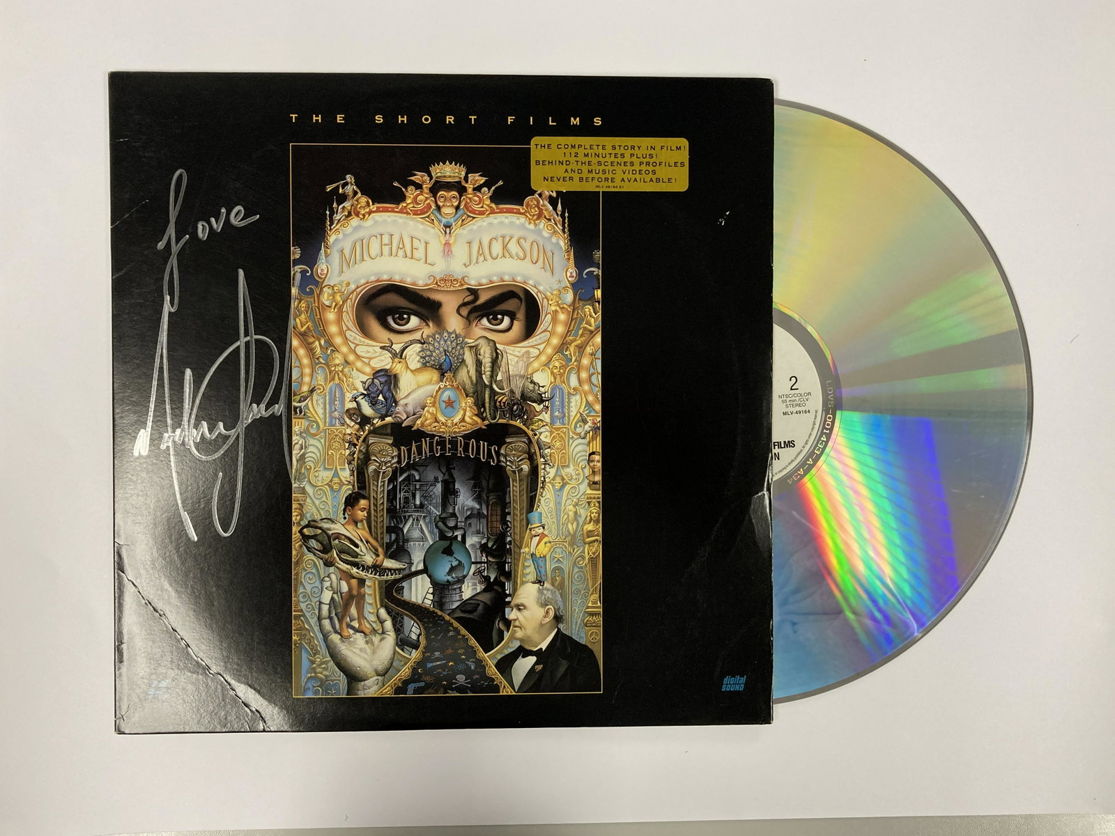 Autograph Michael Jackson Dangerous Vinyl: Autograph Includes: Michael JacksonItem is in great condition with no damage, unframed