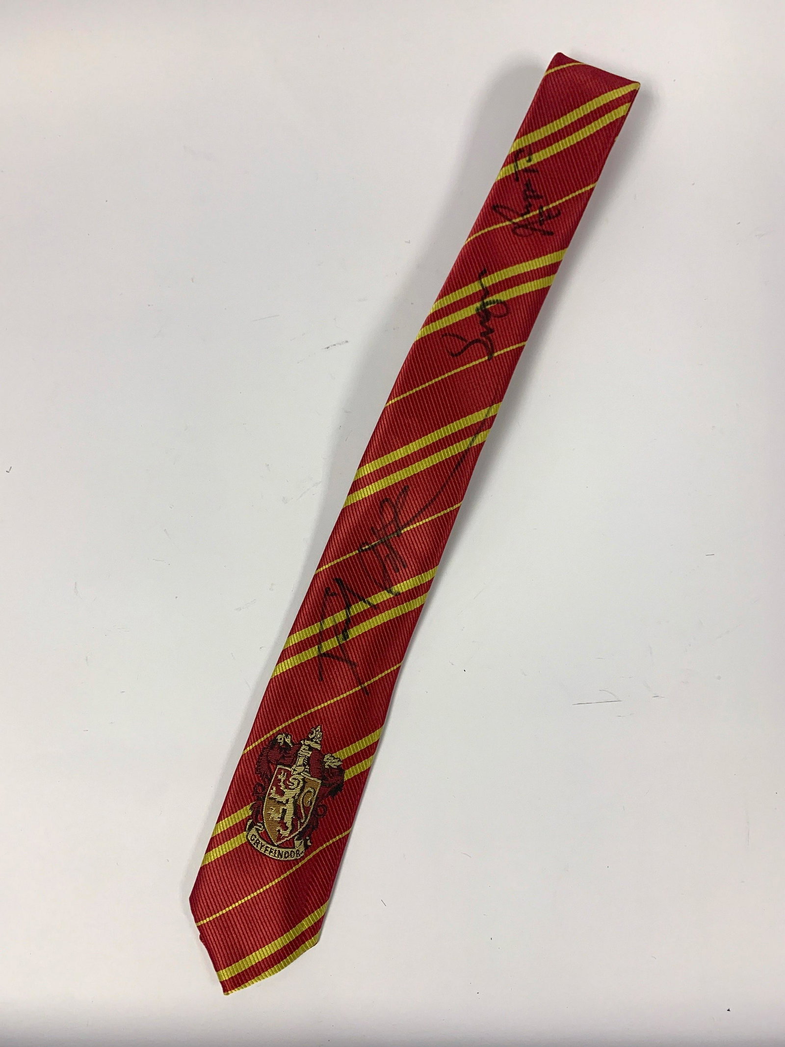 Autograph Harry Potter Tie: Autograph: Daniel Radcliffe, Emma Watson, Rupert Grint