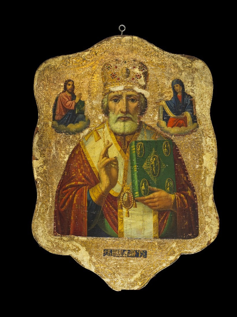 Prächtige doppelseitige Prozessionsikone Gottesmutter vom Zeichen und Hl. Nikolaus von Myra .: Prächtige doppelseitige Prozessionsikone "Gottesmutter vom Zeichen" und "Hl. Nikolaus von Myra". Russland oder Ukraine, 18./19. Jh. H 68cm, B 49cm. Holztafel in kartuschenförmigem Zuschnitt,