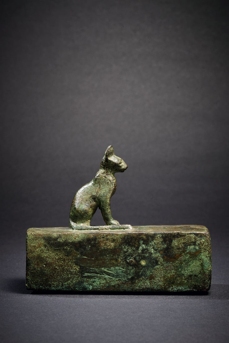 Miniatur-Sarkophag mit Katze. - 4