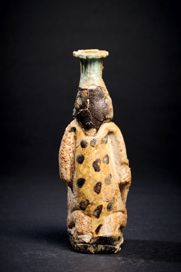 Figuerliche Parfuemflasche. - 4