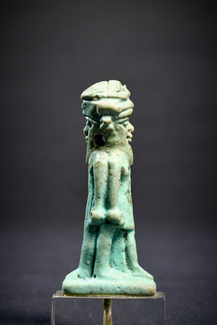 Amulett mit Janus-Figur. - 4