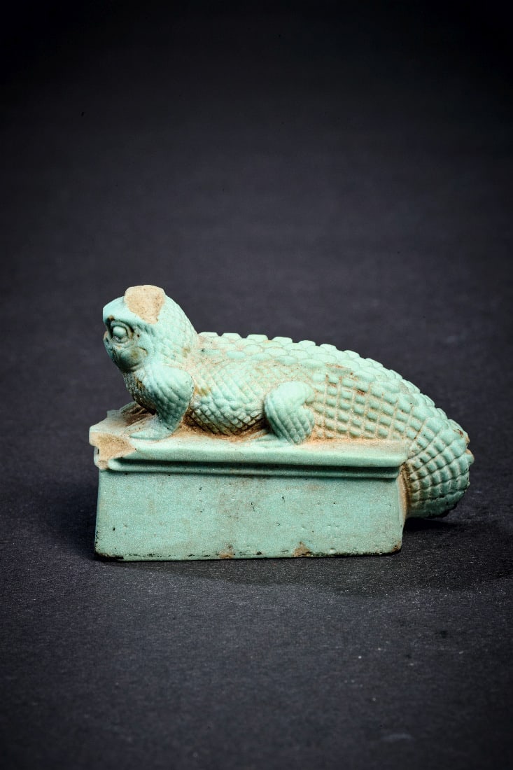 Krokodil mit Horuskopf. - 3