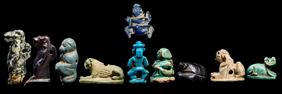 Sammlung Miniaturamulette. - 2