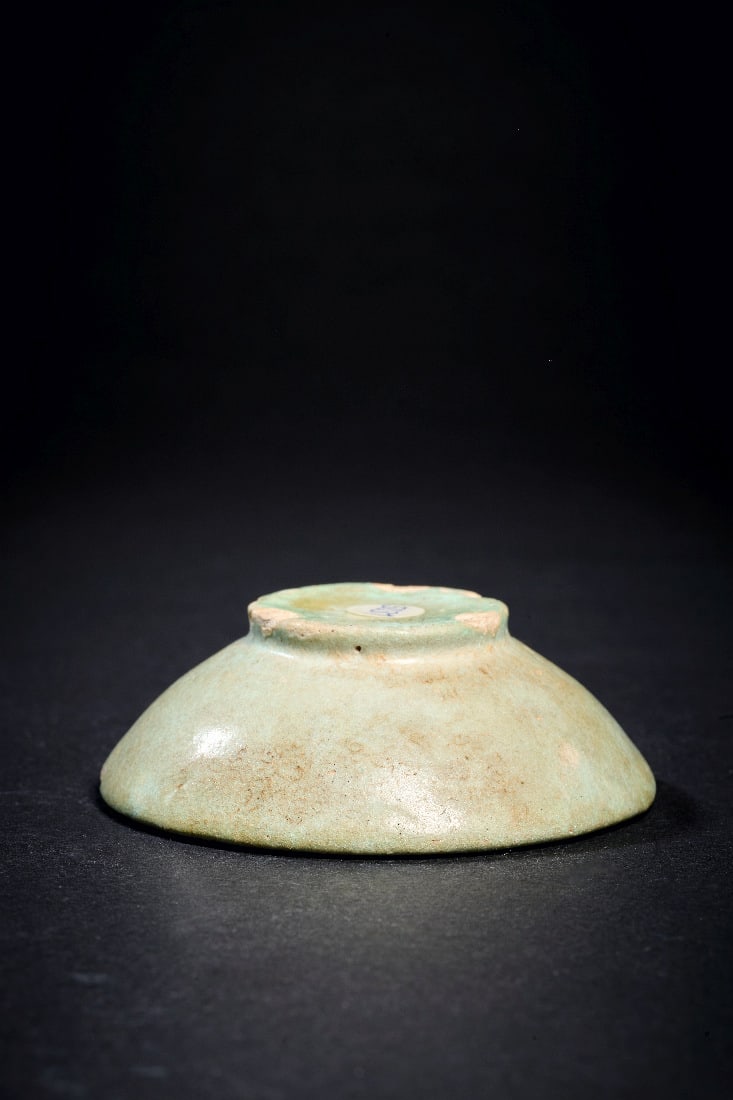 Fayence-Schaelchen mit Bluetendekor. - 2