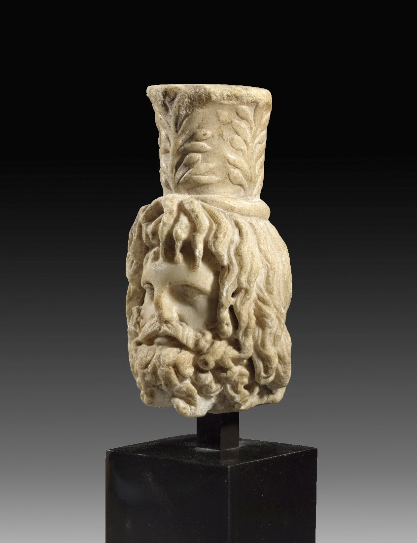 Kopf des Sarapis. - 2