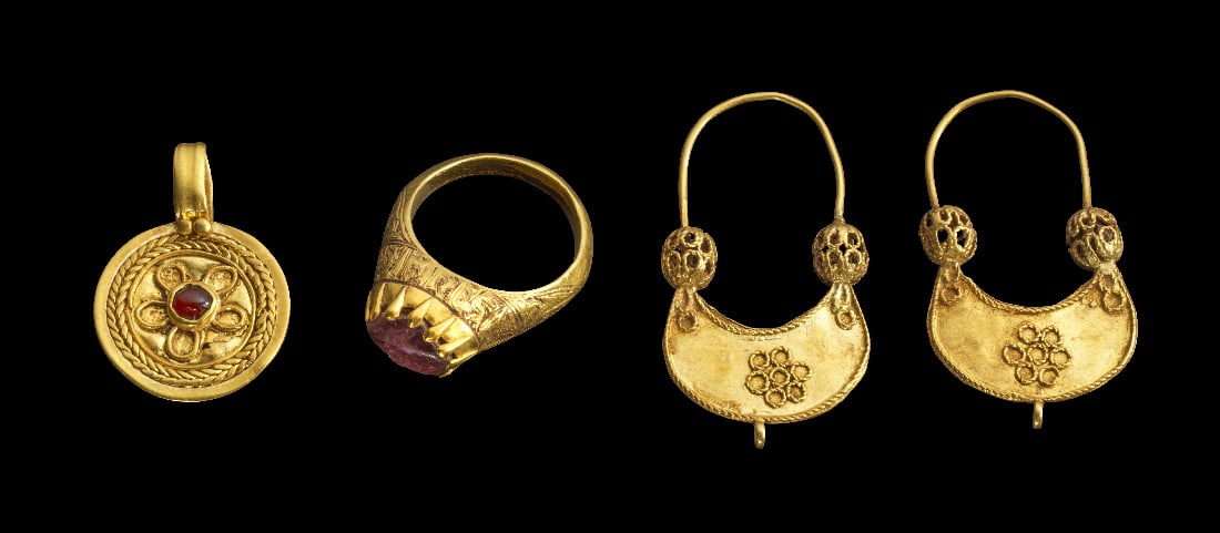 Sammlung islamischer Schmuck. (1 of 1)