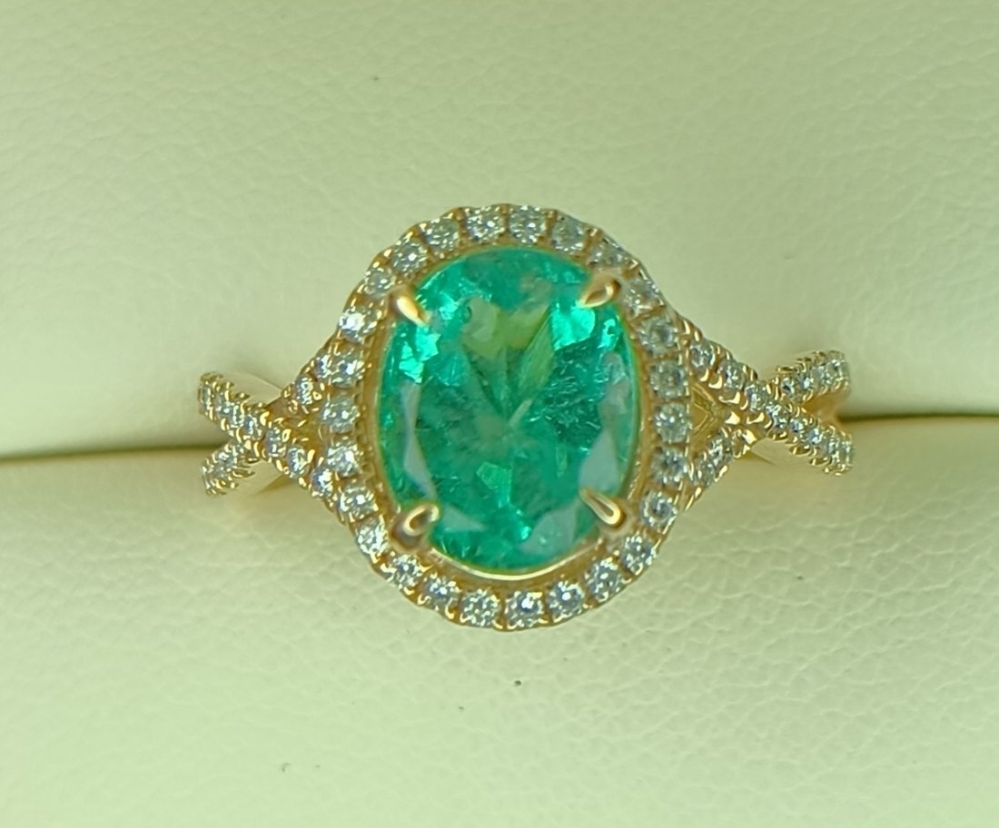 2.39 ct. Natural Emerald & Diamond Halo Fashion Ring 14k (1 of 4)