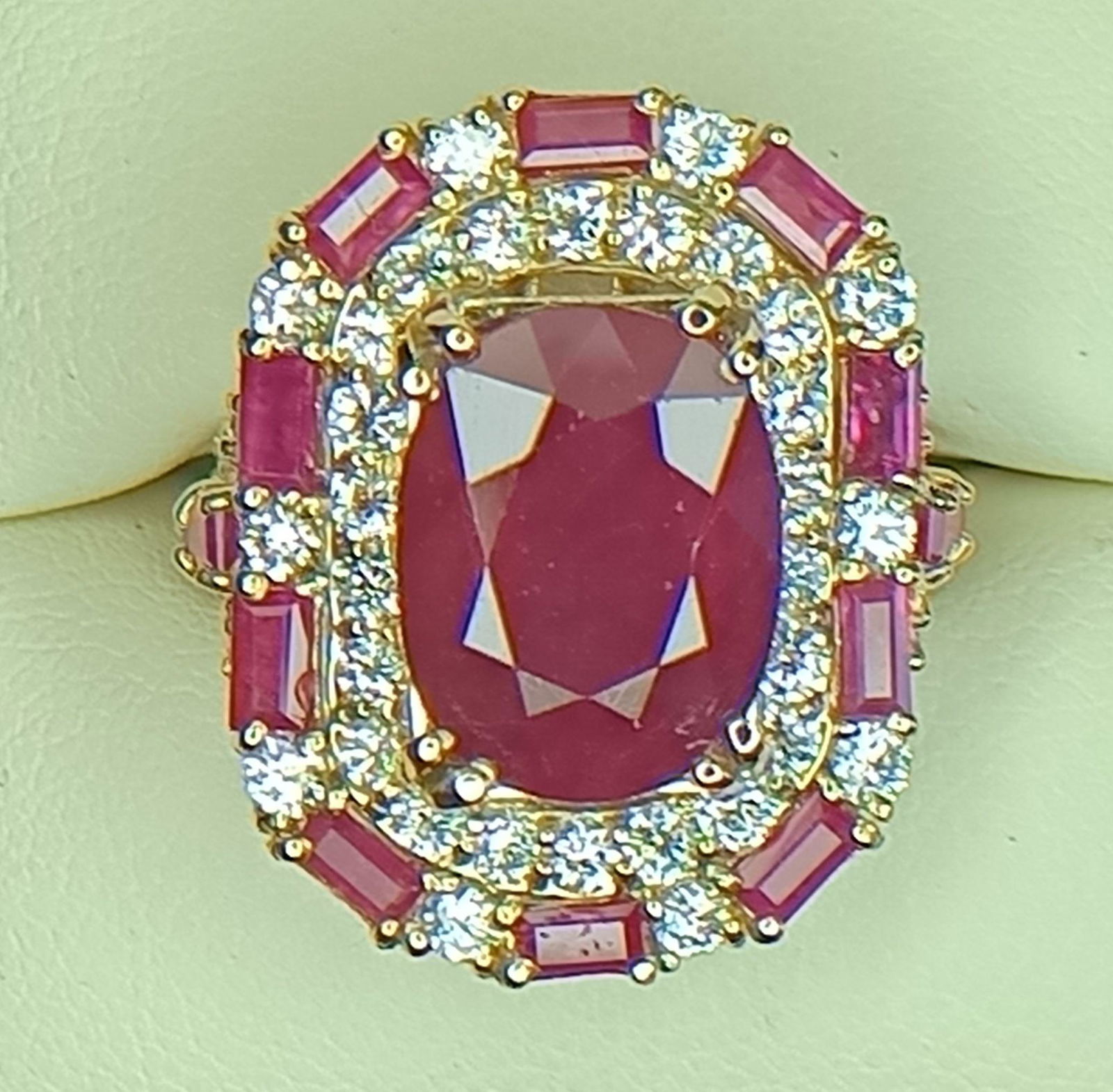 18.85 ct. Natural Ruby & Diamond Ring 14k Y/G (1 of 6)
