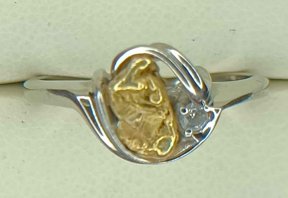 Alaska Gold Nugget & Diamond Ring 14k White Gold (1 of 4)