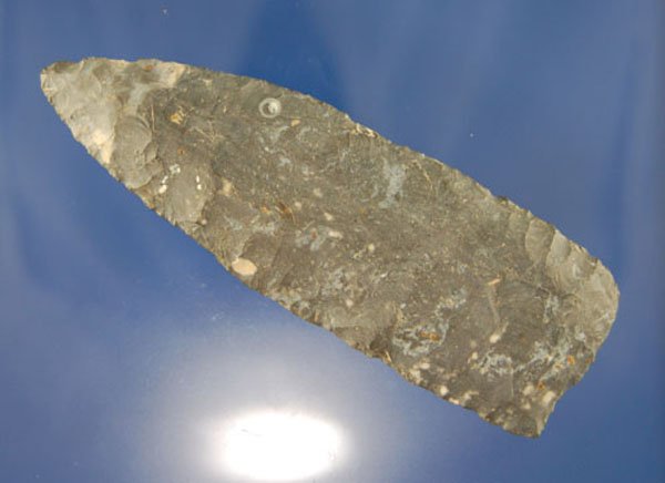 4 3/16" Paleo knife made from Coshocton flint, low: 4 3/16" Paleo knife made from Coshocton flint, lower stem and base ground, found in Knox Co. OH, Ex M. Hershberger.