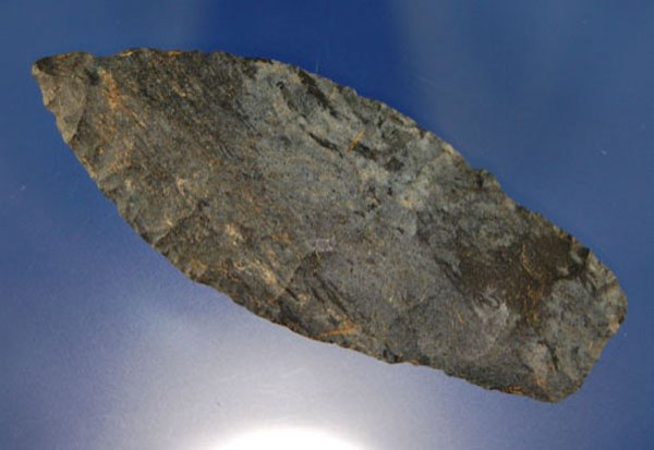 2 7/8" Paleo lance, made from Coshocton flint, fou: 2 7/8" Paleo lance, made from Coshocton flint, found in Knox Co. OH, Ex Hooks.