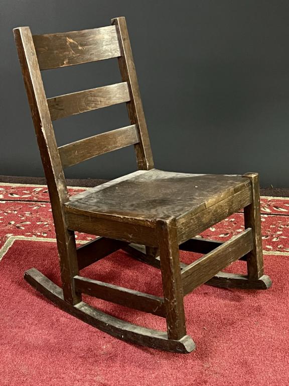 Period Arts and Crafts Oak Nursing Chair. (1 of 7)