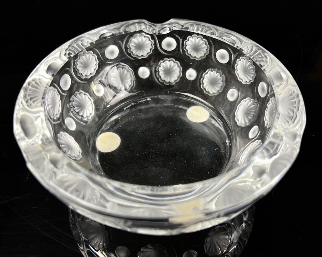 Lalique Tokyo Ash Tray Art Glass Overall excellent shape. Signed on the bottom. Measures: 5.6" x 2" (1 of 5)