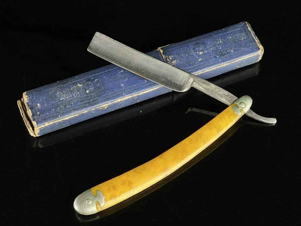 Geneva Cutlery Straight Razor Auction