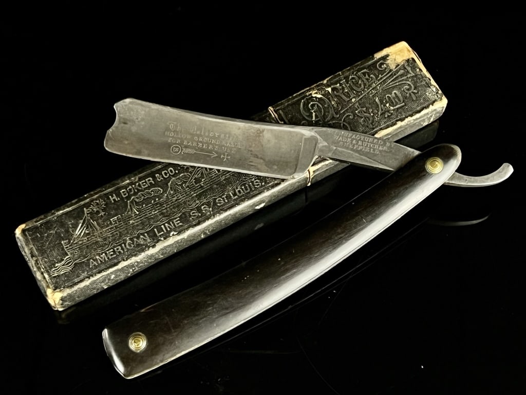 LARGE Wade and Butcher Hollow Ground Razor (1 of 5)