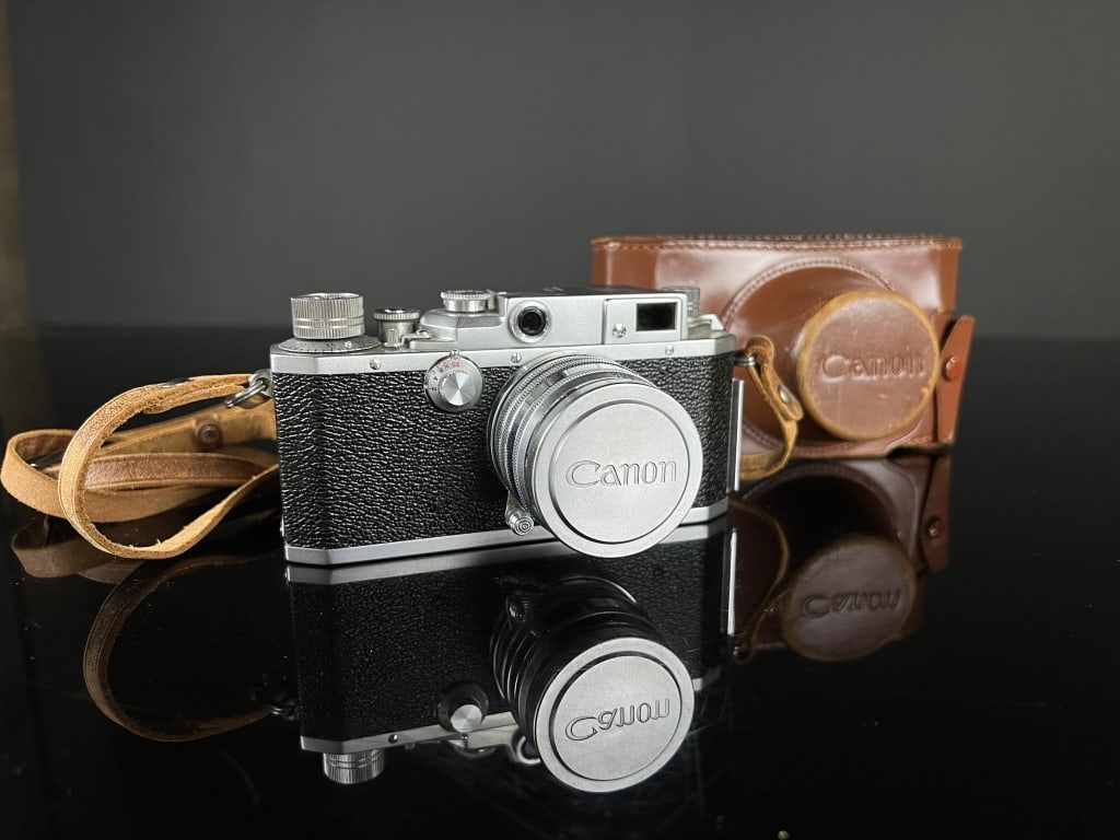 Canon IV SB w/ Canon 50mm f. 1.8 Lens w/ Case (1 of 6)