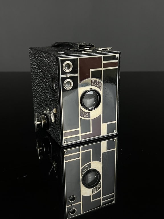 Kodak Beau Brownie - Walter Dorwin Teague - Deco (1 of 6)