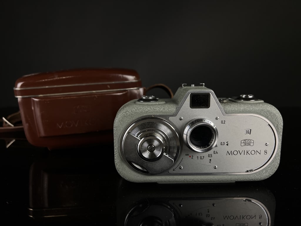 ツァイス　Zeiss MOVIKON 8 F1.9 8mm ツァイス Zeiss MOVIKON 8 F1.9 8mm Camera 8Mm ZEISS IKON