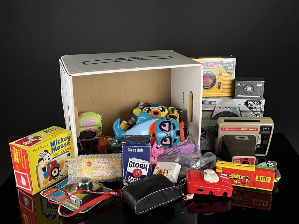 Lot of camera related toys, McDonalds & Coca-Cola (1 of 5)