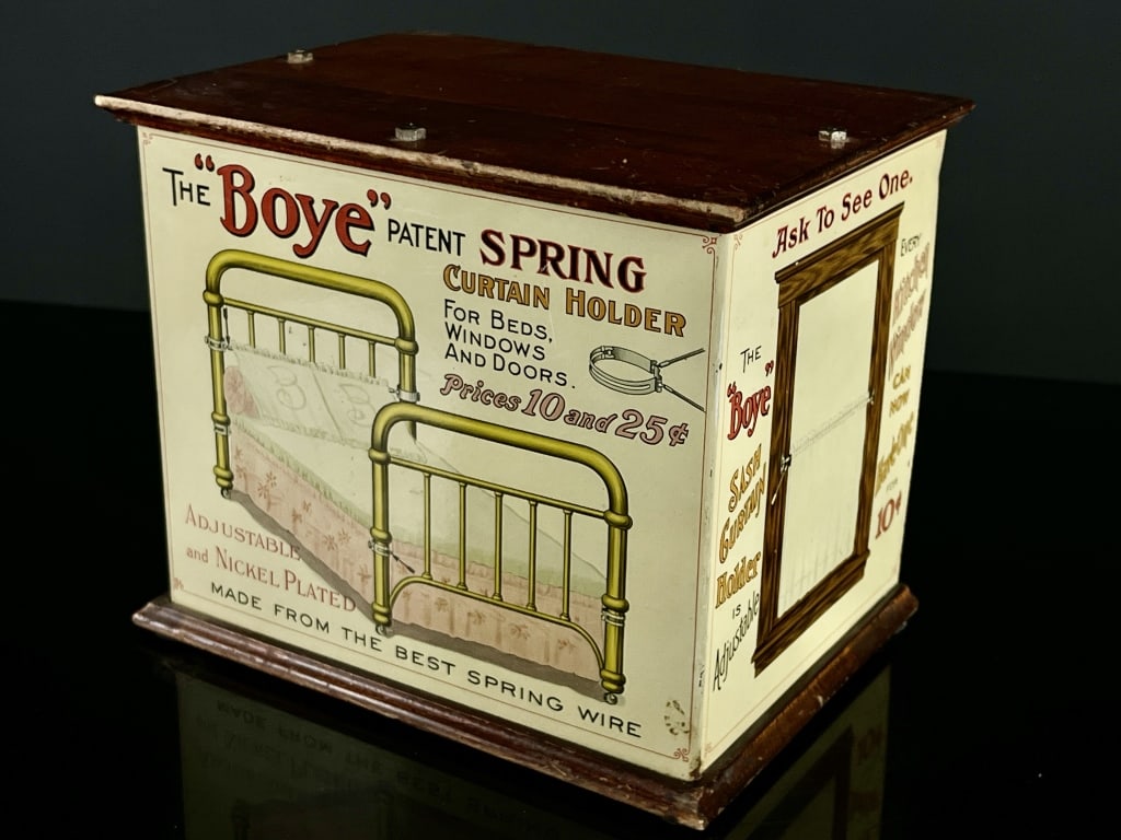 Boye Hardware Tin and Wood Counter Display: Wonderful all original shape, retaining some of its original contents. Measures: 10" x 8"