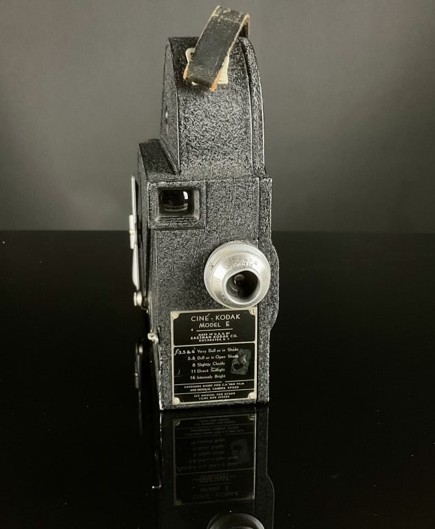 Cine'-Kodak Model E Camera (1 of 10)