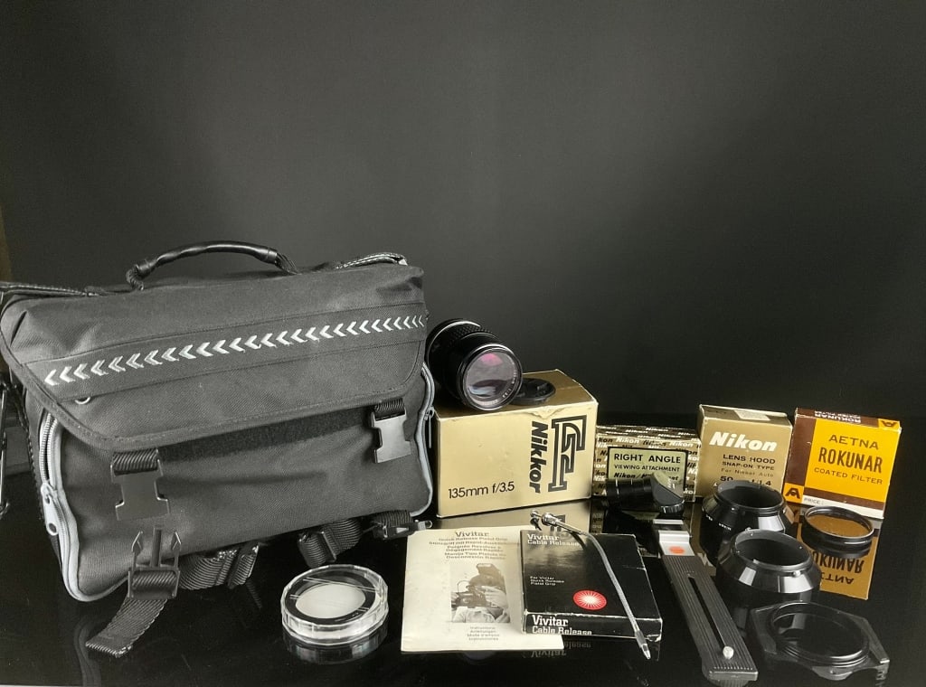 Nikon Lens & Nikon camera accessory lot (1 of 9)