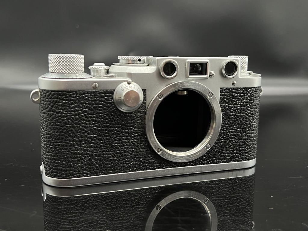 Leica IIIF Body #584023 (1 of 7)