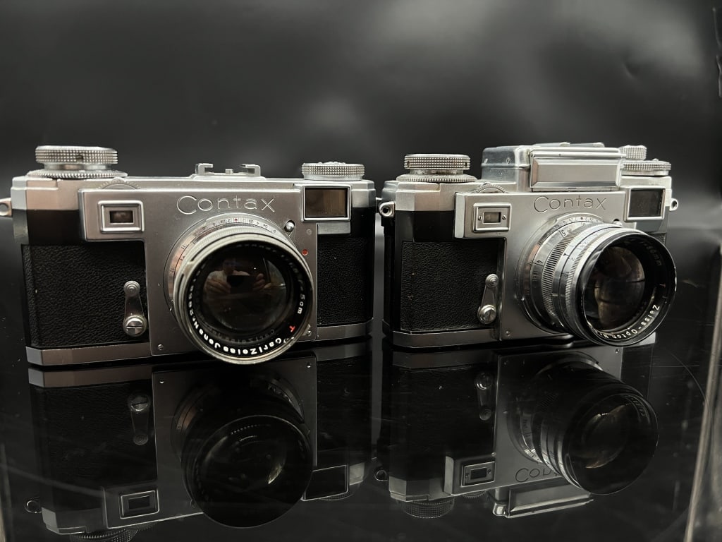 Lot of a Ziess Contax IIA and Contax IIIA (1 of 9)