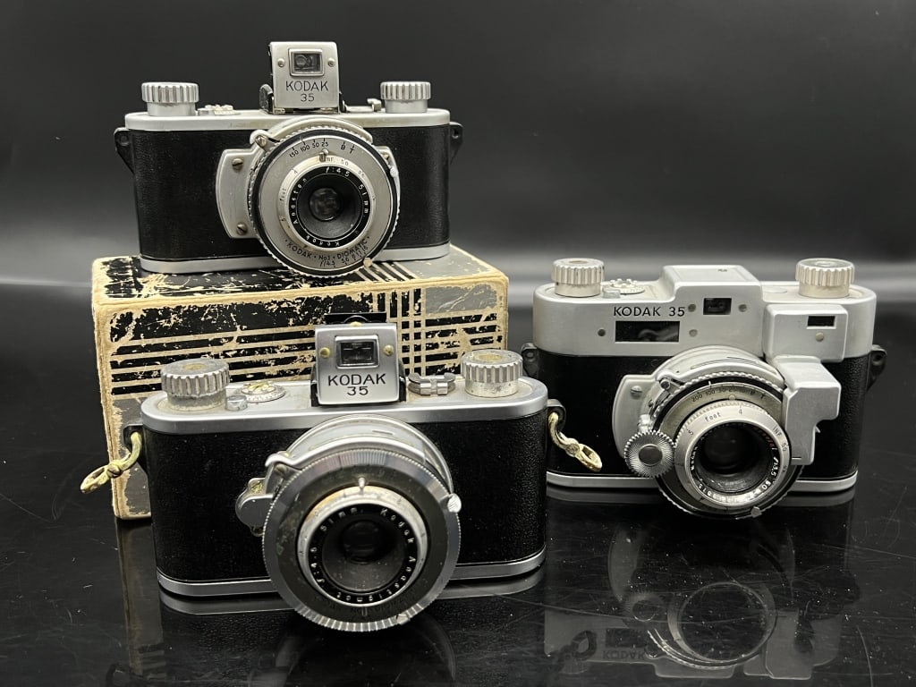 Lot of 3 Kodak 35 Cameras 1 w/ Box (1 of 11)