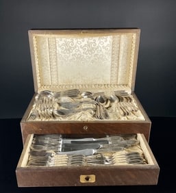 1908 Presentation Flatware Set In Quarter Sawn Box