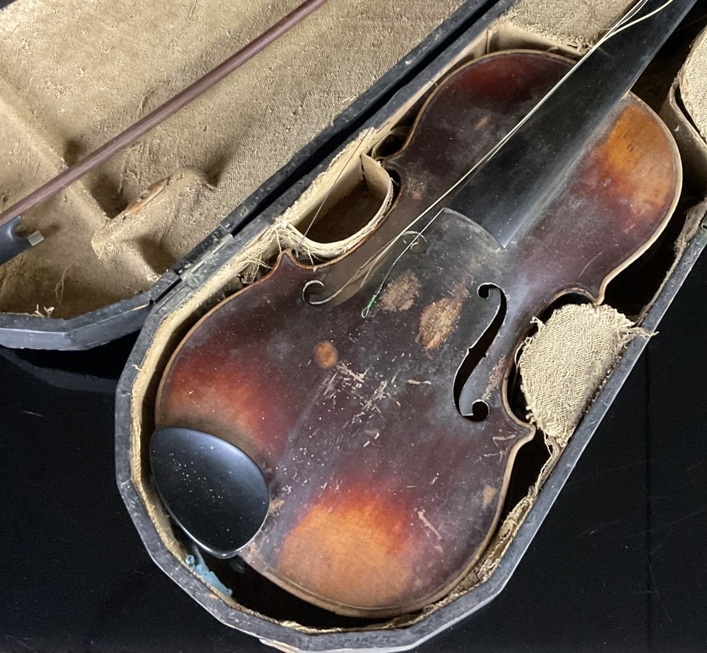 1800's Giuseppe Guarnerius Violin Copy (1 of 13)