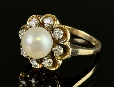 14K Gold Diamond and Pearl Ring