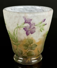c. 1915 Daum Nancy Art Nouveau Violet Cameo Glass