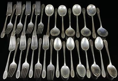 32 Piece Trousseau Sterling Silverware Set 38 Ozt
