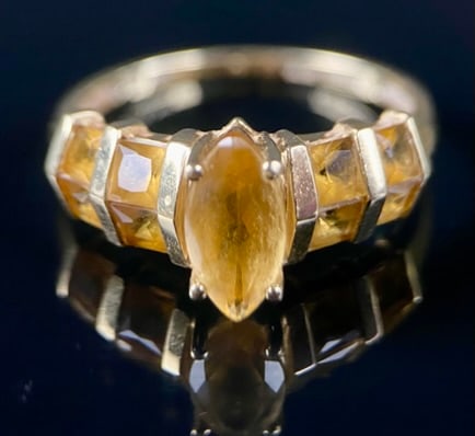 14K Citrine & Gold Ring Size 8 (1 of 4)