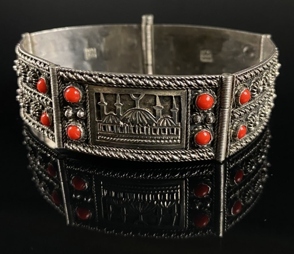 Vintage Etruscan Coral 800 Silver Bracelet: Signed ".800 F.A" Wonderful Quality Turquoise. Measures: 7" Open and Just Shy of 1" Tall.