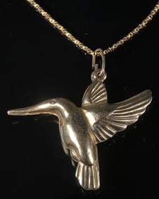 14K Hummingbird Pendant On Box Chain