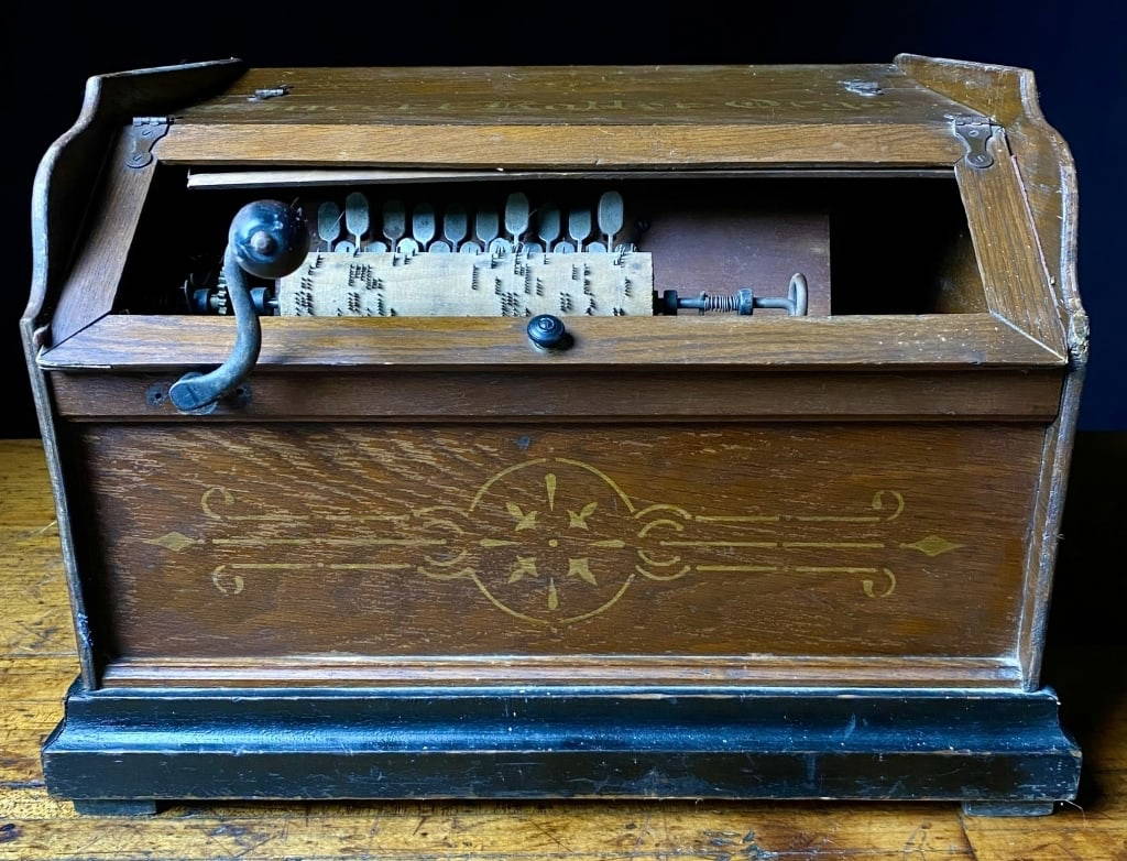 1880's Cob Concert Roller Organ Music Box Auction