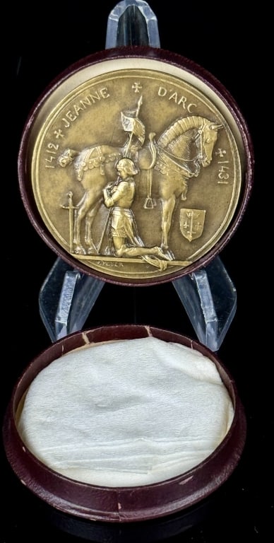 V. Peter Jeanne Darc 1412-1431 Bronze (1 of 3)