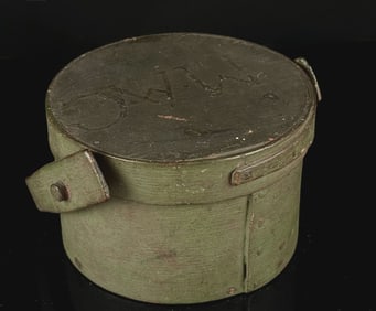19th c. Primitive Green Painted Shaker Box