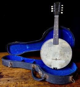 W.A. Cole Maker, Fraternal 1922 Signed Banjo Uke